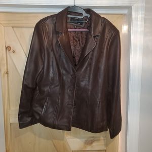 Women's Jones New York brown leather jacket size L